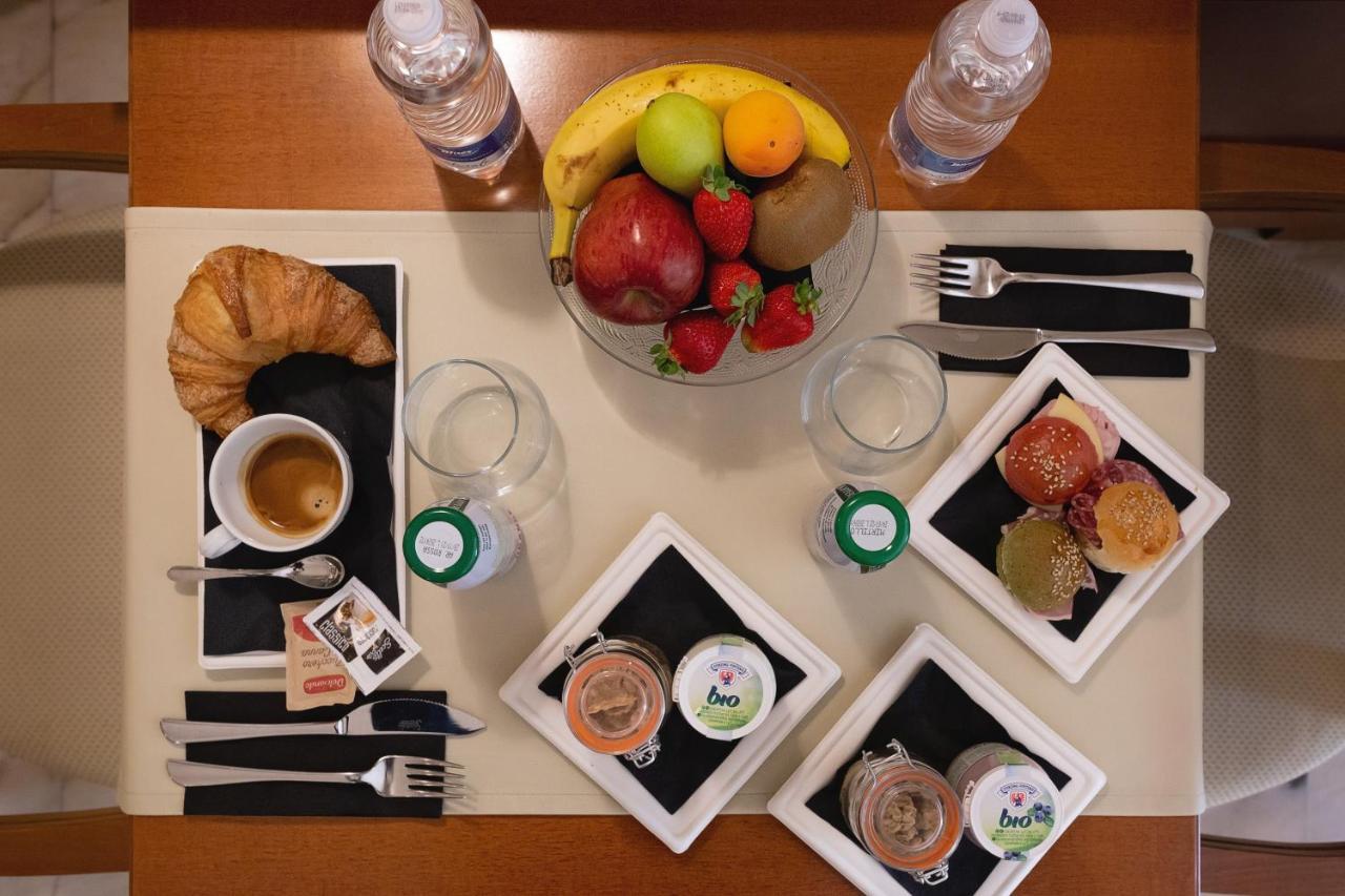 Hotel Posta Cecina  Eksteriør billede