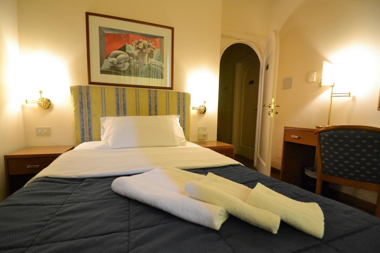 Hotel Posta Cecina  Eksteriør billede