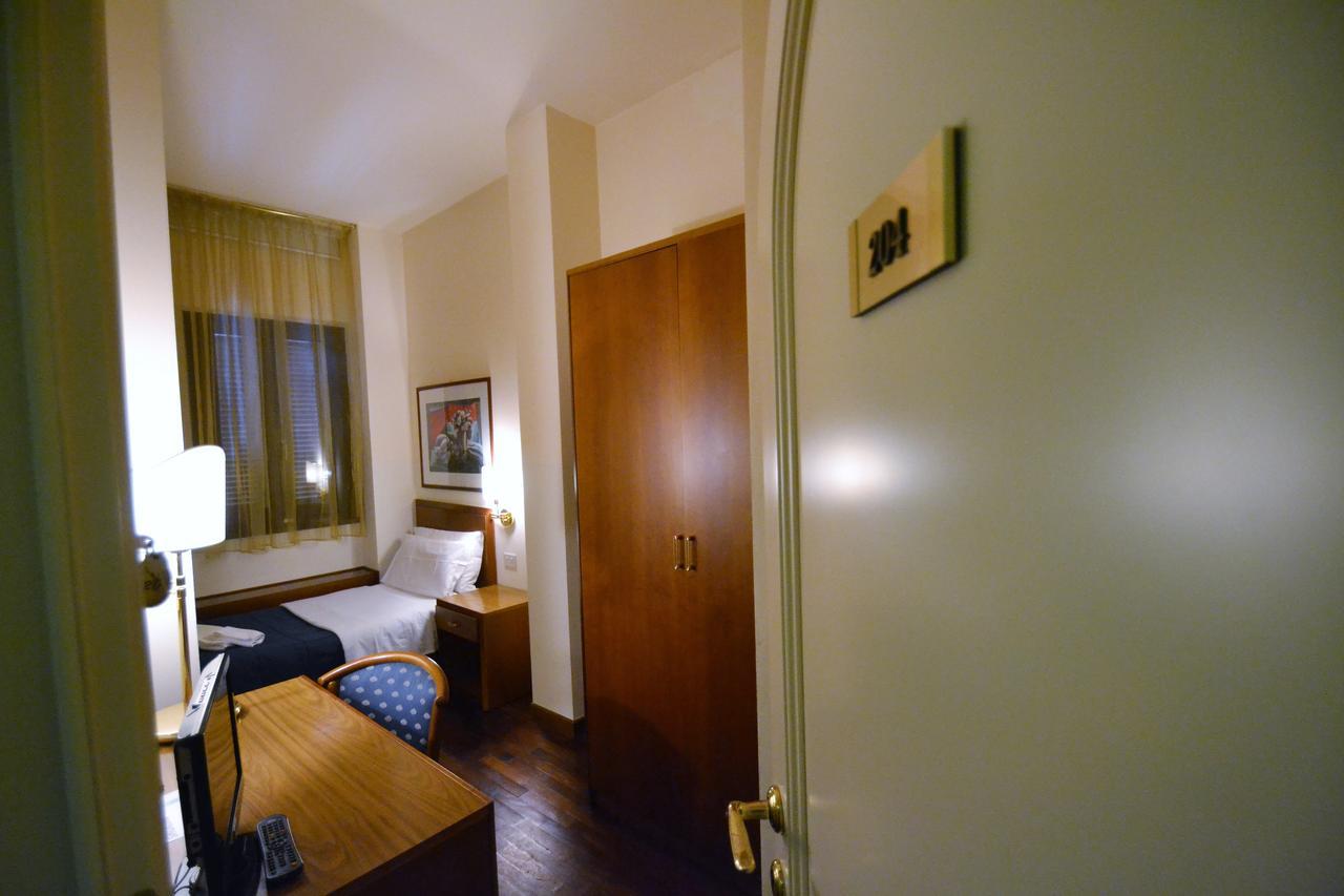 Hotel Posta Cecina  Eksteriør billede