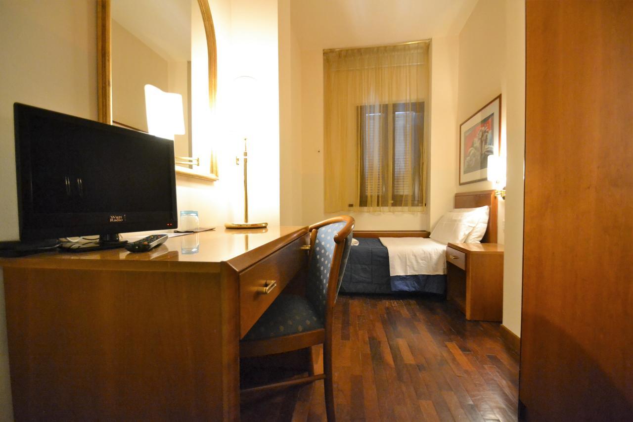 Hotel Posta Cecina  Eksteriør billede