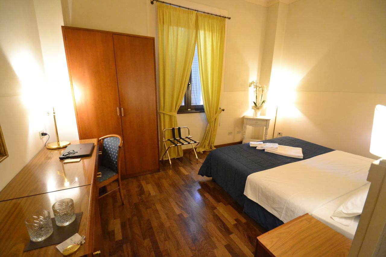 Hotel Posta Cecina  Eksteriør billede