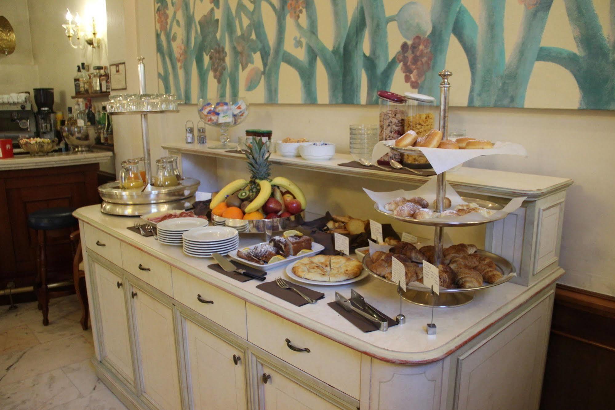 Hotel Posta Cecina  Eksteriør billede