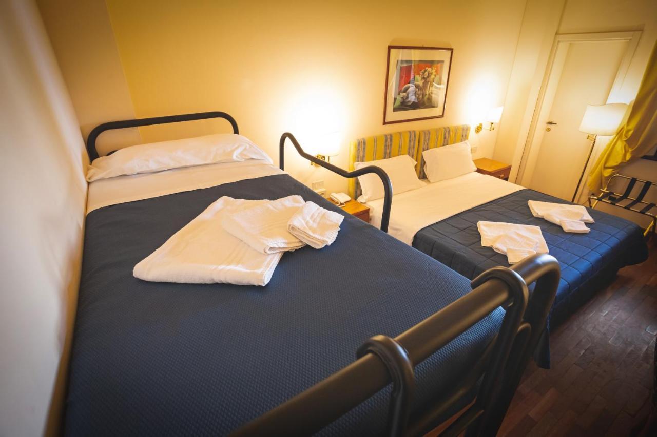 Hotel Posta Cecina  Eksteriør billede