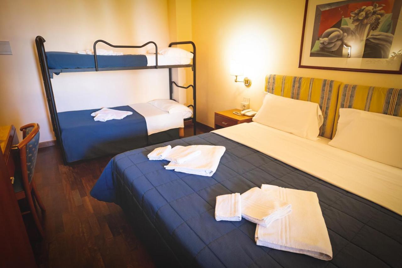 Hotel Posta Cecina  Eksteriør billede