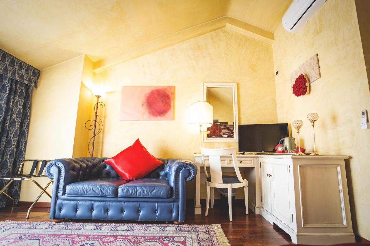 Hotel Posta Cecina  Eksteriør billede