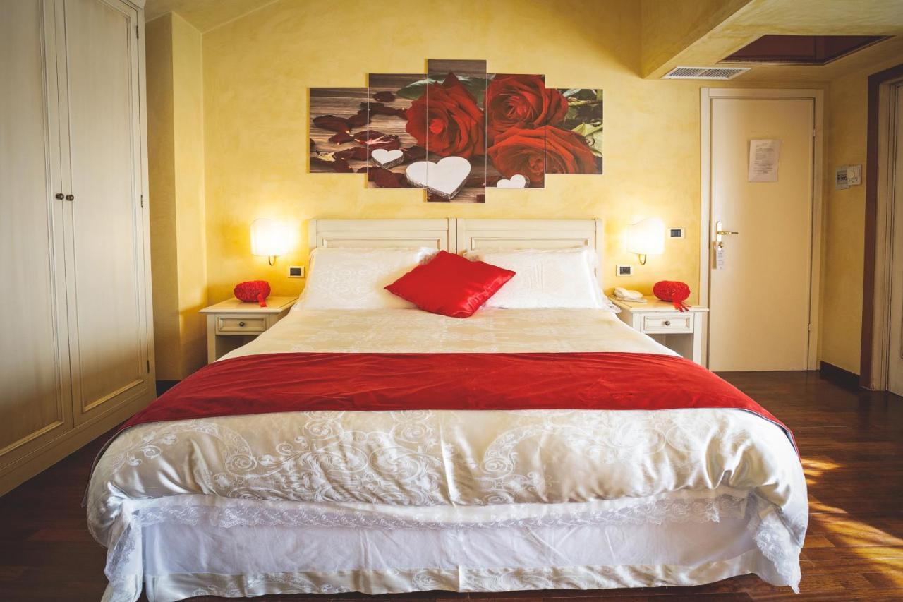 Hotel Posta Cecina  Eksteriør billede