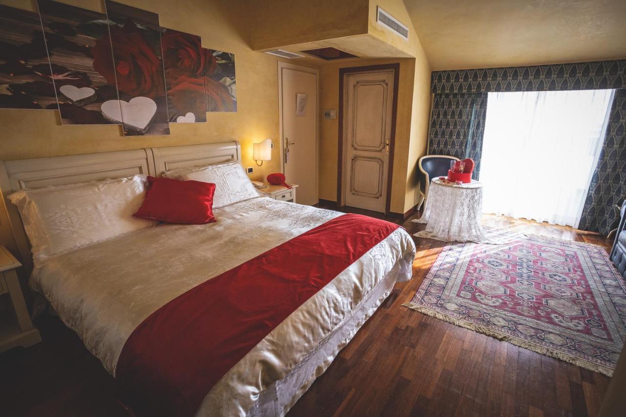 Hotel Posta Cecina  Eksteriør billede